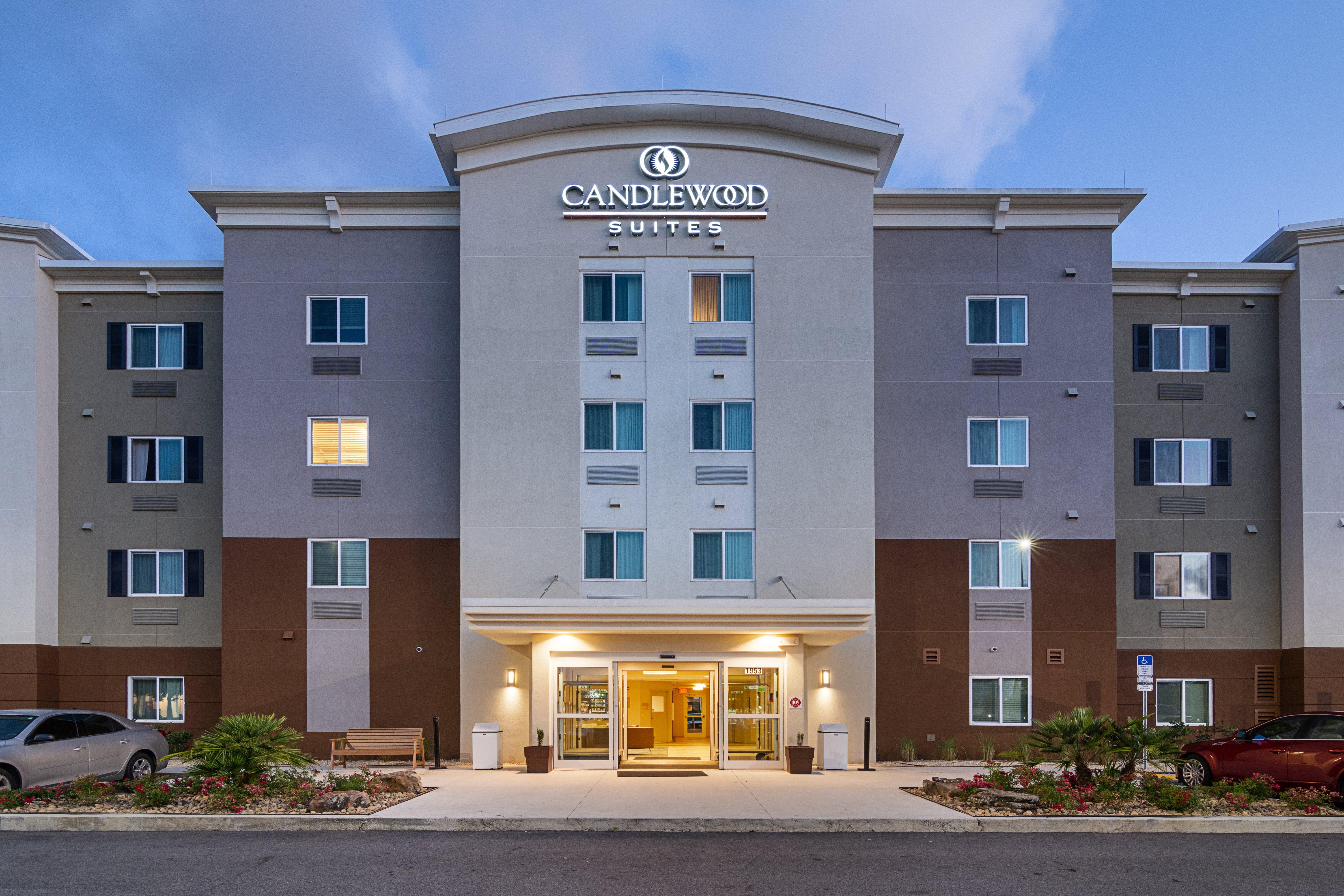 Candlewood Suites - Pensacola - University Area By Ihg Bagian luar foto