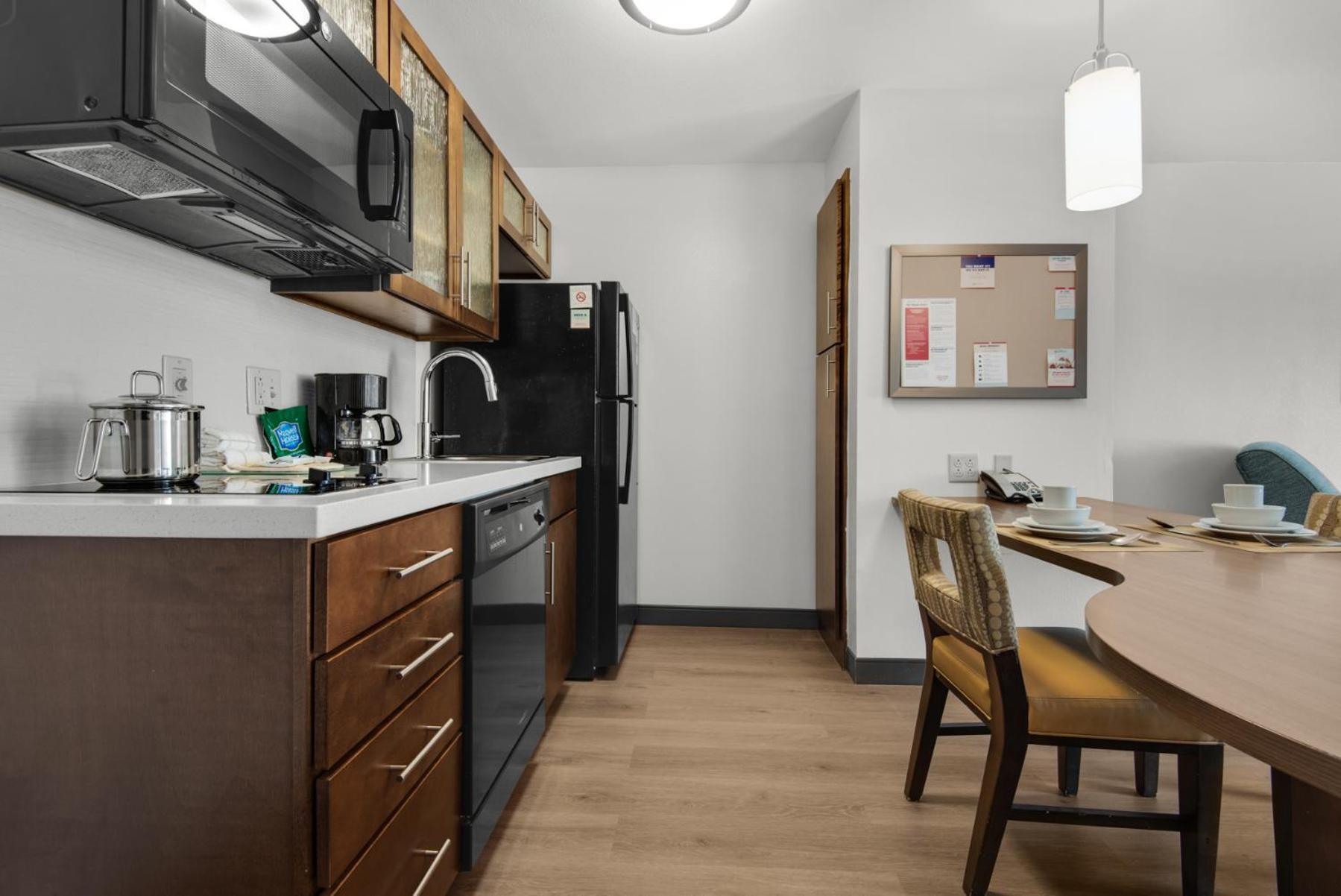 Candlewood Suites - Pensacola - University Area By Ihg Bagian luar foto