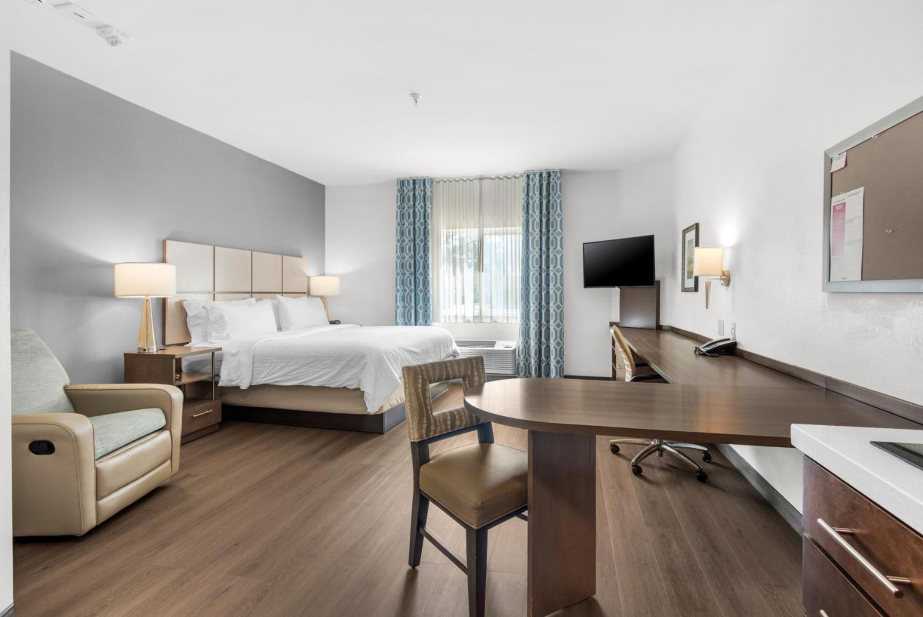 Candlewood Suites - Pensacola - University Area By Ihg Bagian luar foto